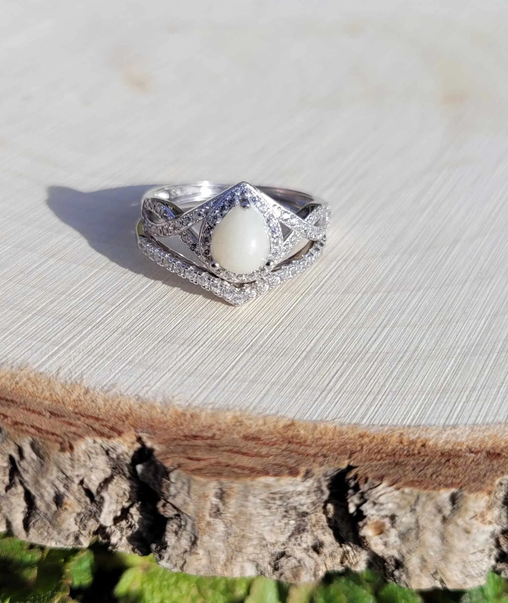 Lavendar Set With Curved Stacking Band